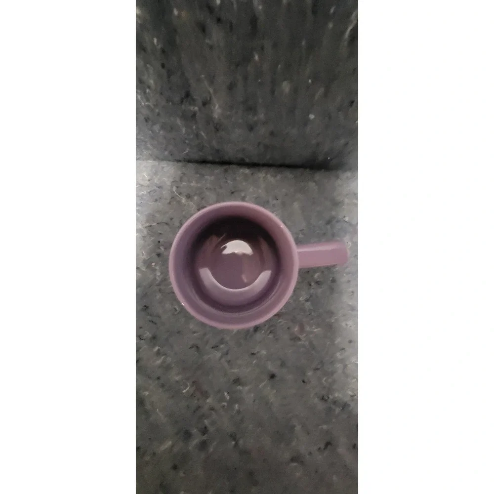 Starbucks 2018 Purple w/Red Hearts Coffee/Tea Ceramic Mug‎ 12oz